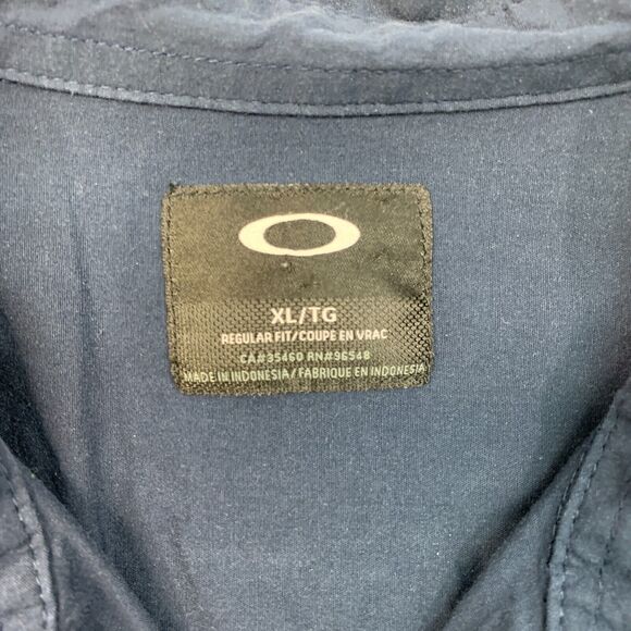 Oakley Shirt Mens XL Extra Large Storm Button Up Regular Fit Long Sleeve Pocket - Picture 3 of 9